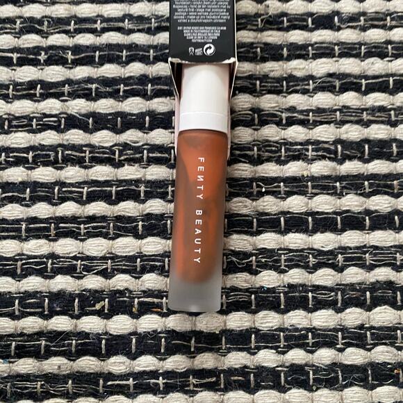 🌿Fenty Beauty Pro Filt'r Soft Matte Longwear Foundation 1.08 fl oz Shade 485 - Picture 2 of 4
